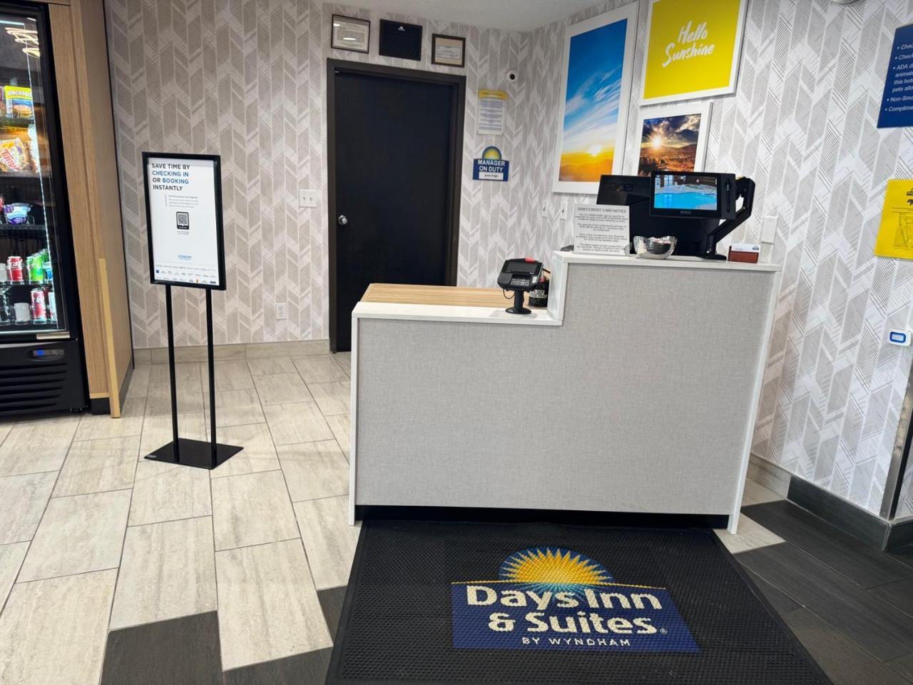Days Inn&Suites by Wyndham Wausau Exterior foto